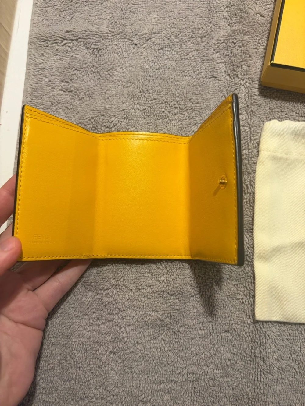 Fendi Roma Wallet - Picture 5 of 9